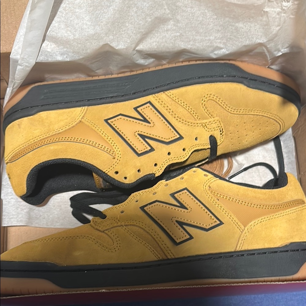 New Balance Yellow and Black Sneakers Suede Skate Style